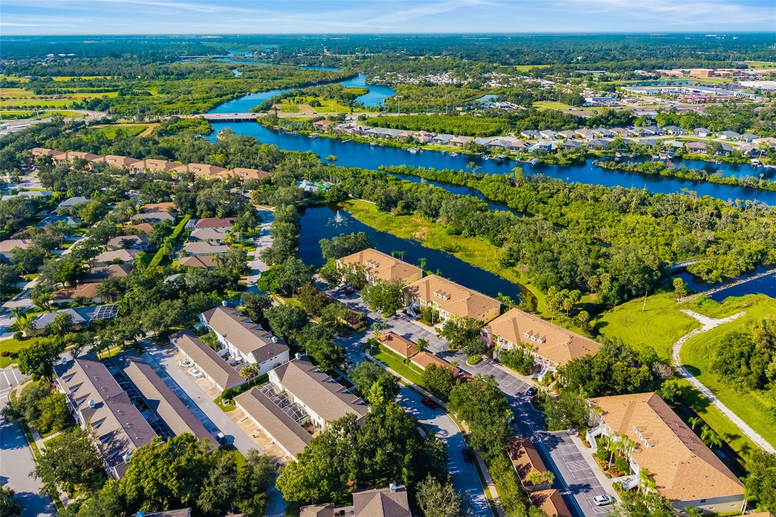 HARBORAGE ON BRADEN RIVER III PH I - Residential