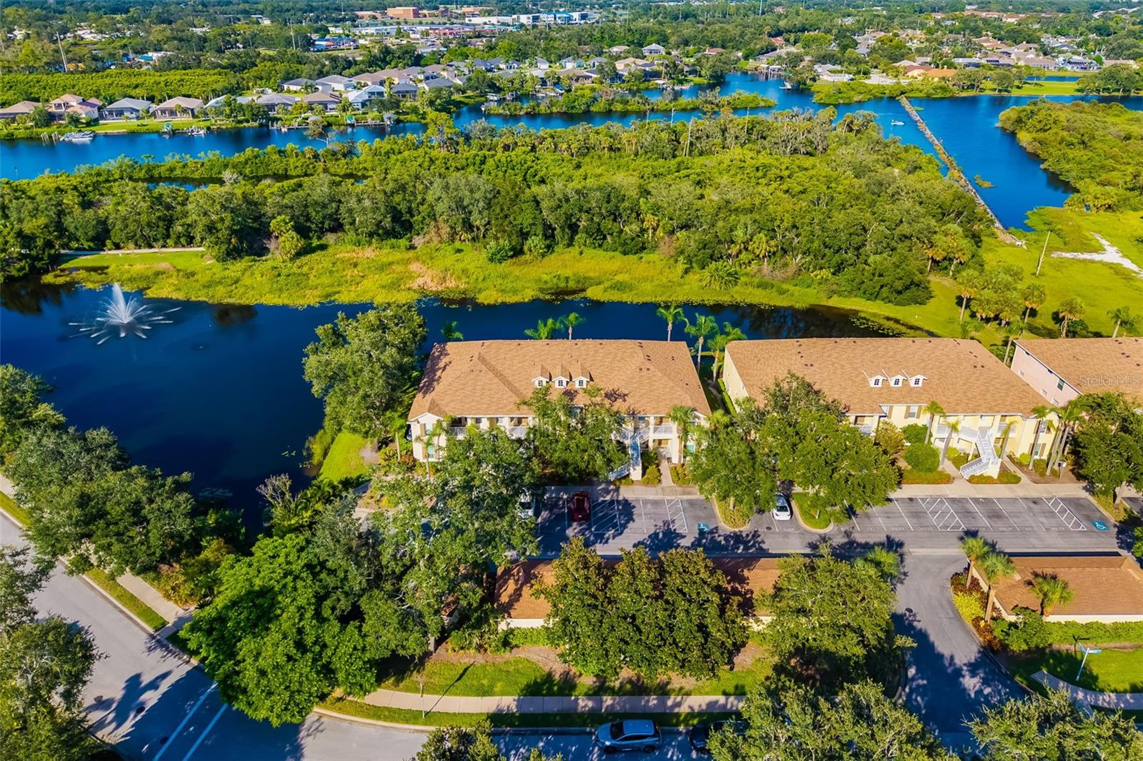 HARBORAGE ON BRADEN RIVER III PH I - Residential