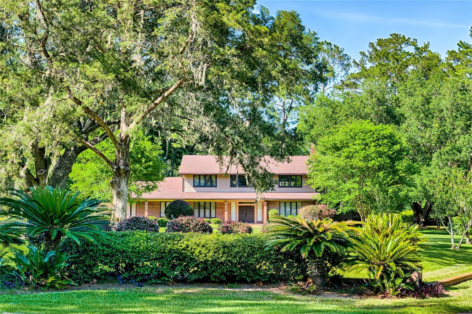 FEATHERWOOD - Residential