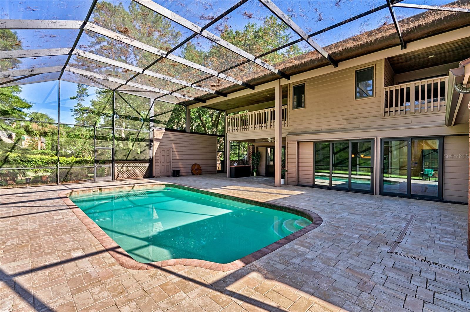 FEATHERWOOD - Residential