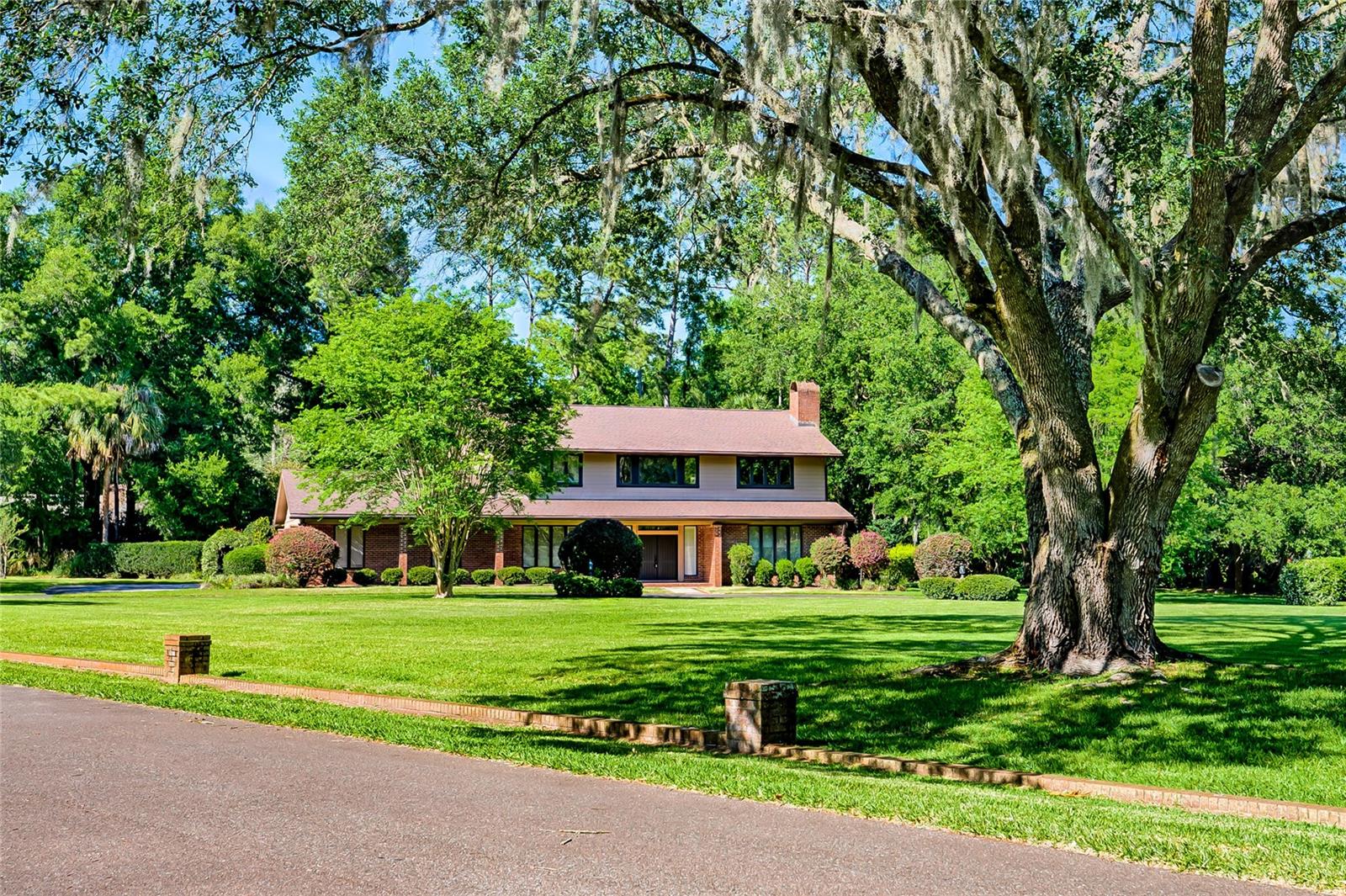 FEATHERWOOD - Residential
