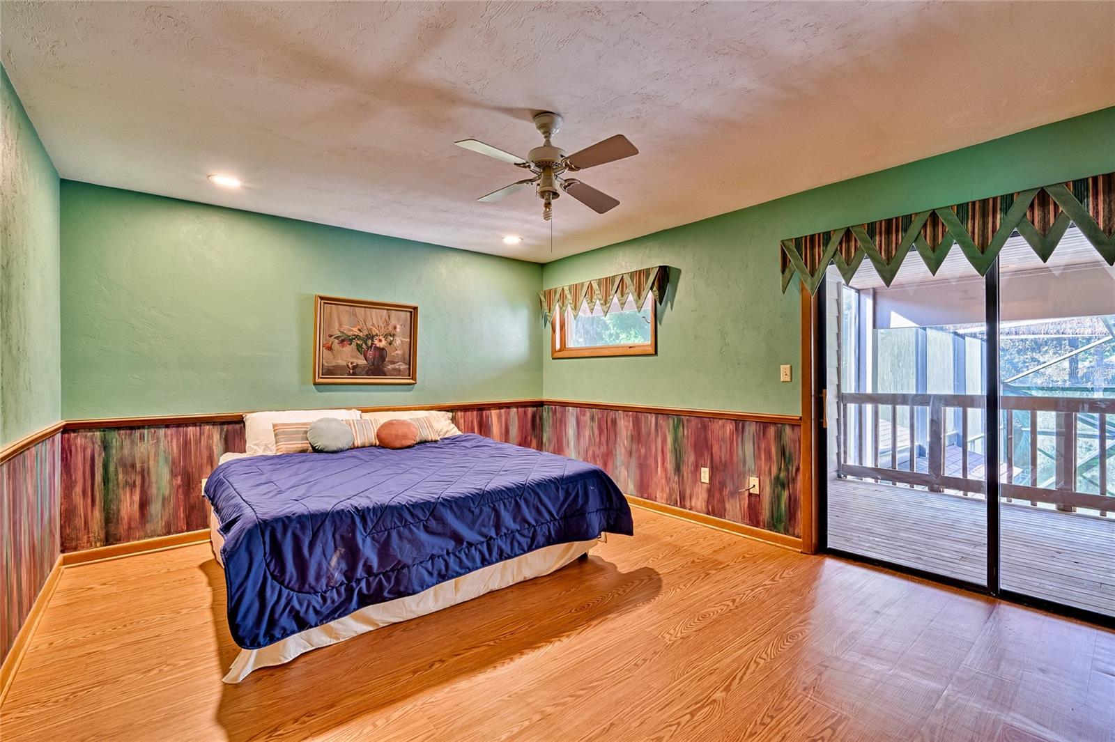 FEATHERWOOD - Residential