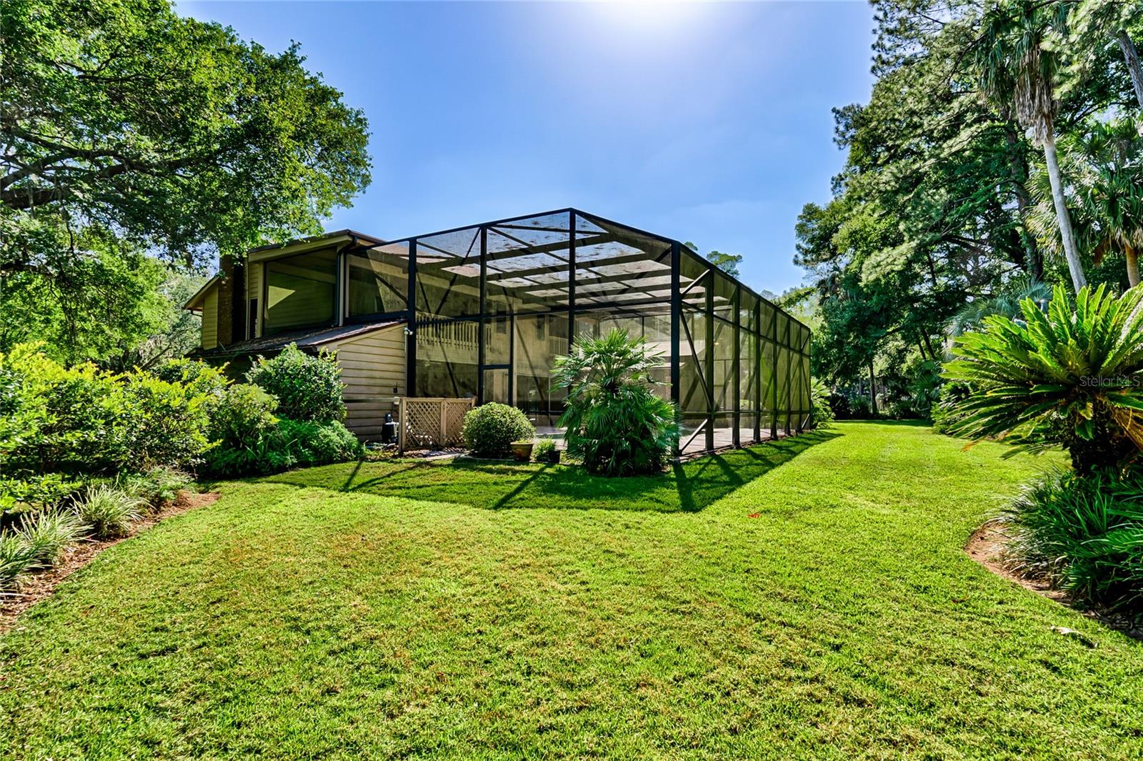 FEATHERWOOD - Residential