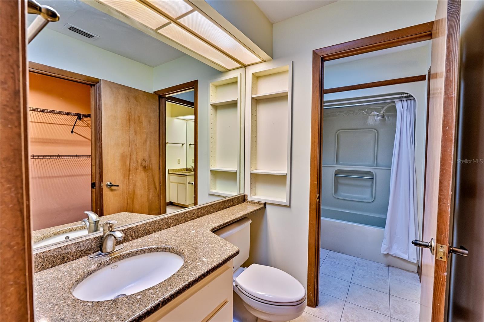 FEATHERWOOD - Residential