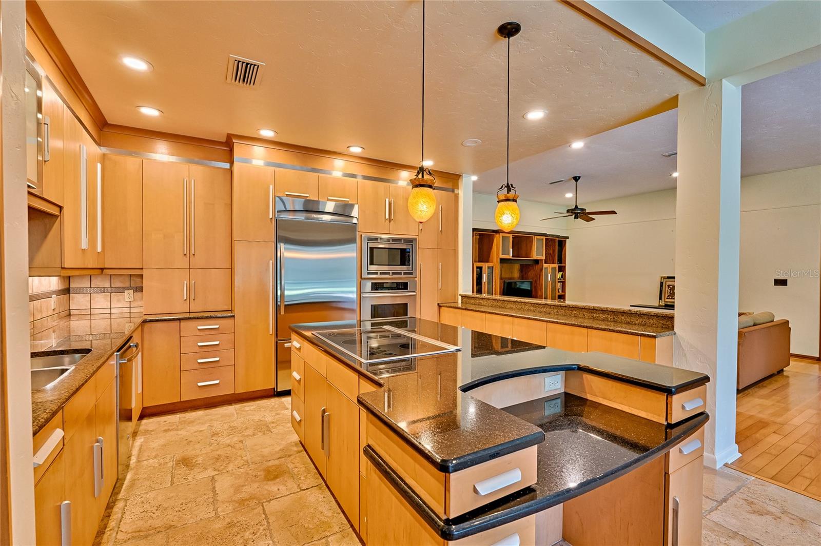 FEATHERWOOD - Residential