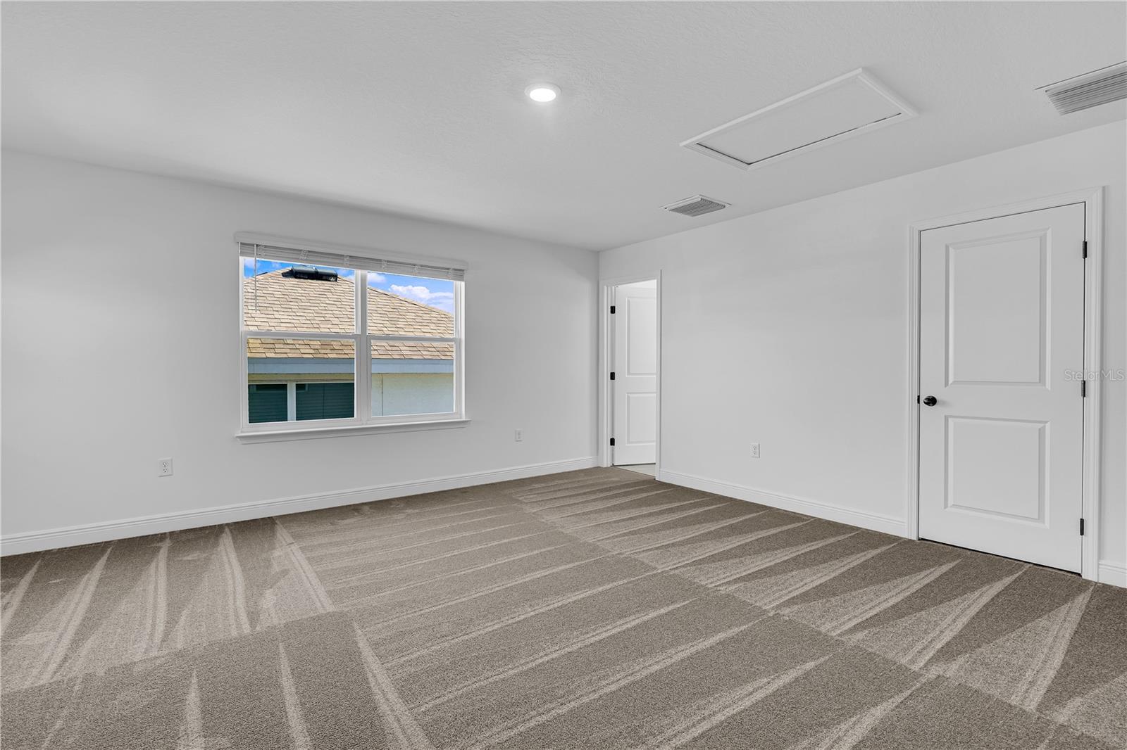 HILLS OF MINNEOLA - Residential Lease