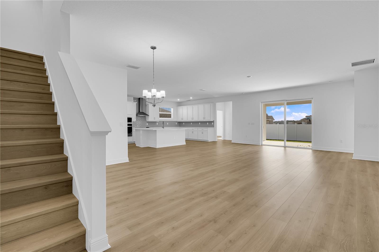 HILLS OF MINNEOLA - Residential Lease