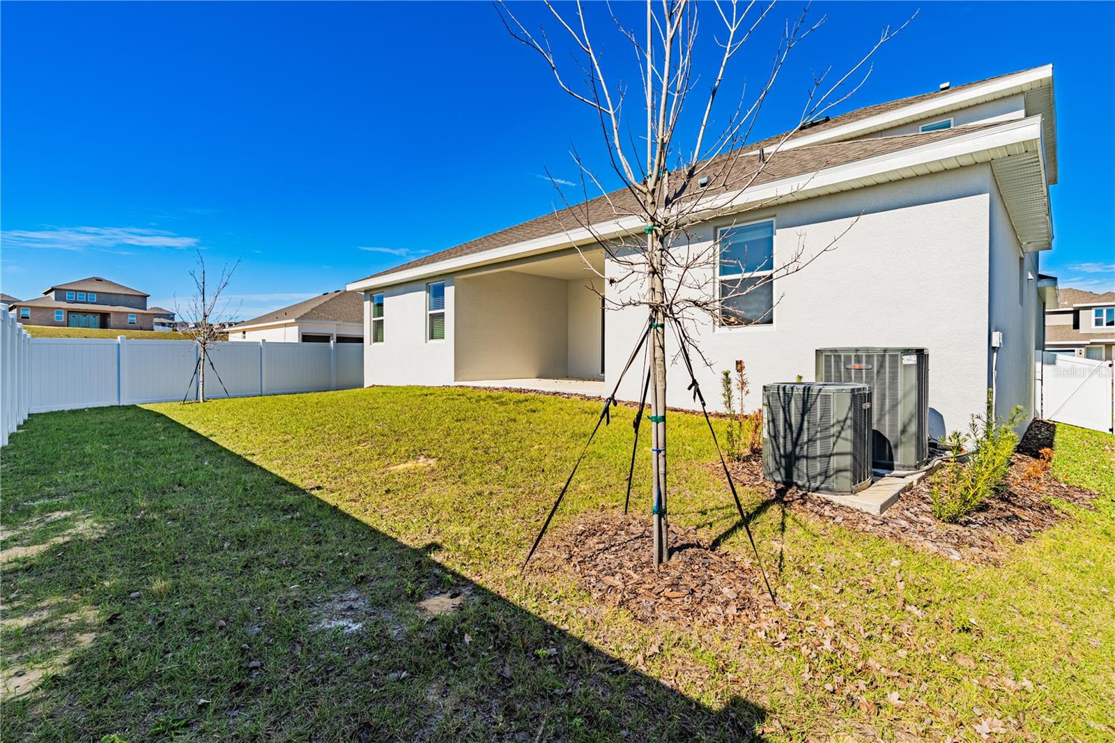 HILLS OF MINNEOLA - Residential Lease