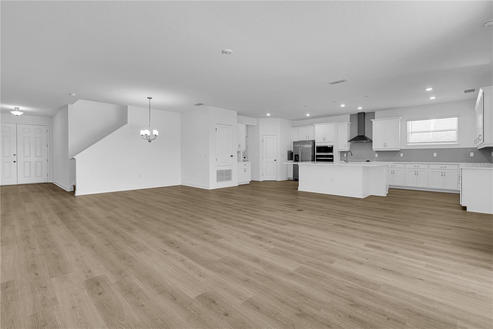 HILLS OF MINNEOLA - Residential Lease