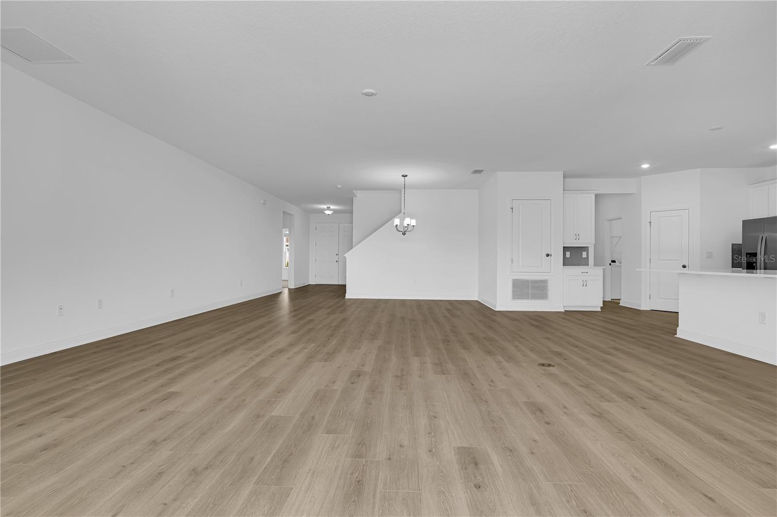 HILLS OF MINNEOLA - Residential Lease