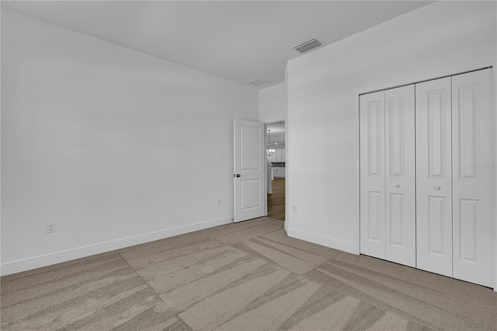 HILLS OF MINNEOLA - Residential Lease