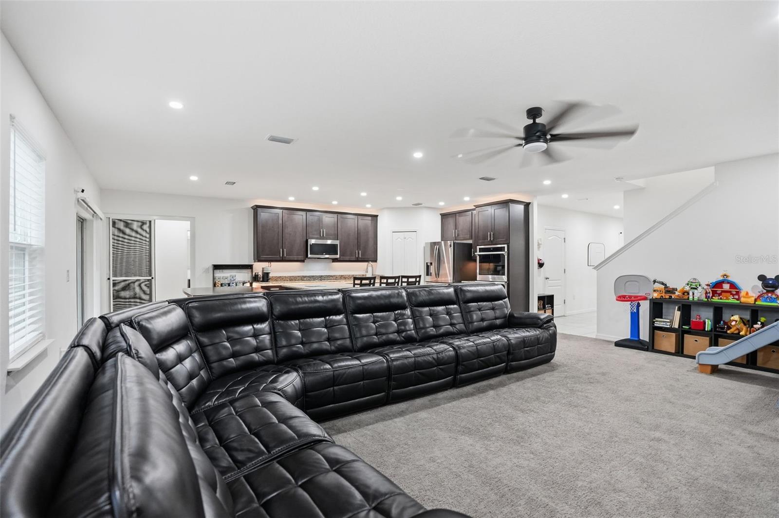 SPRING HILL - Residential