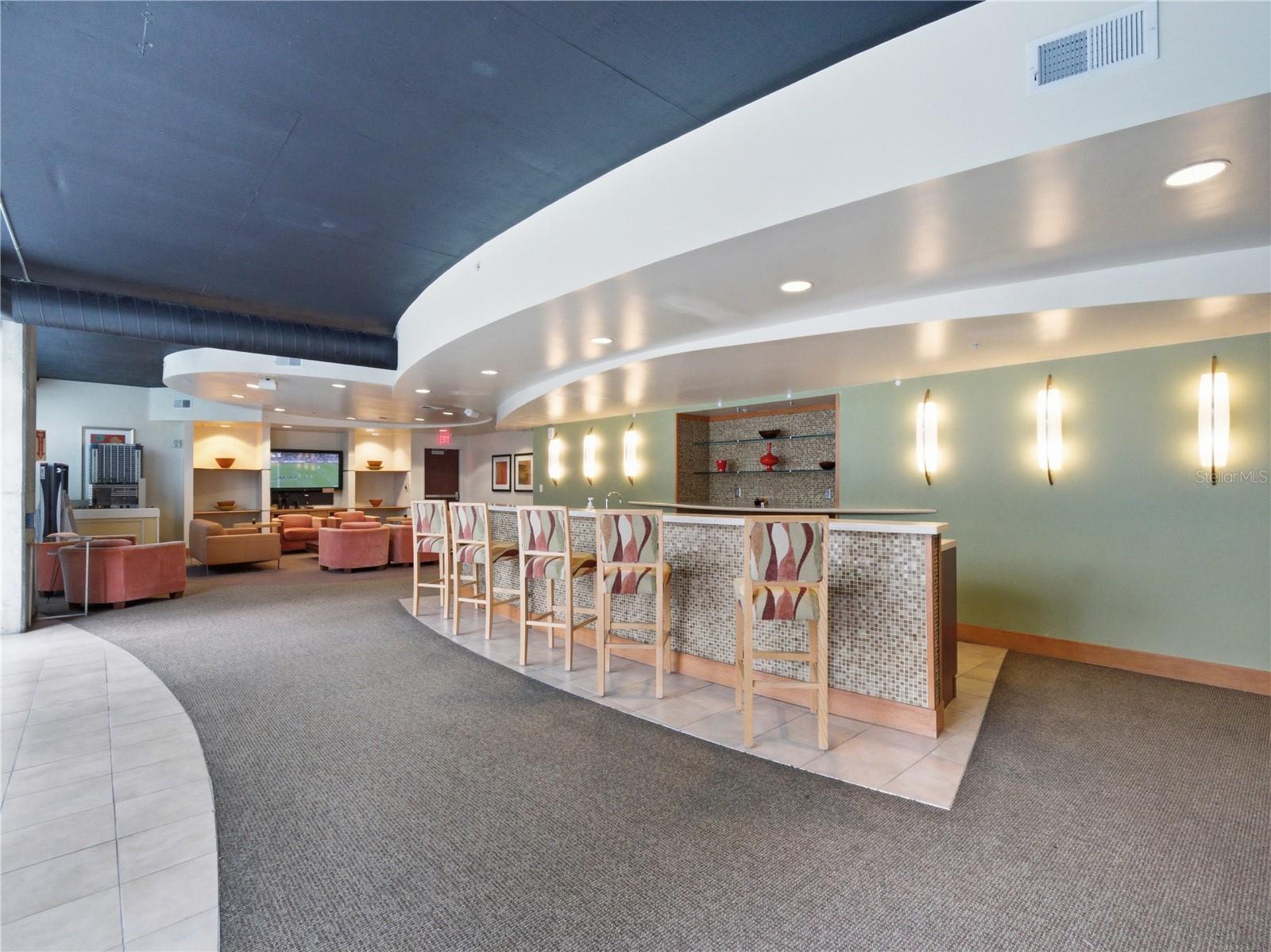 SOLAIRE/PLAZA CONDO - Residential