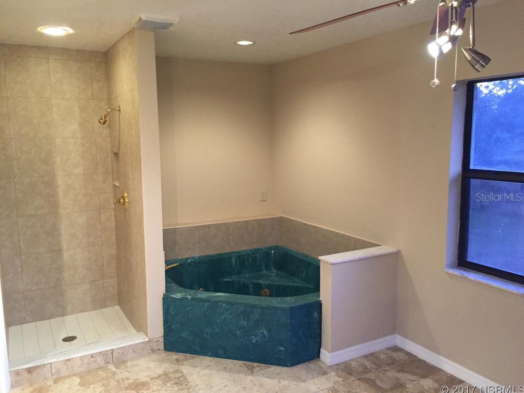 Tropical Estates Unrec 1200 - Residential