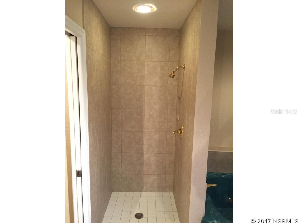 Tropical Estates Unrec 1200 - Residential