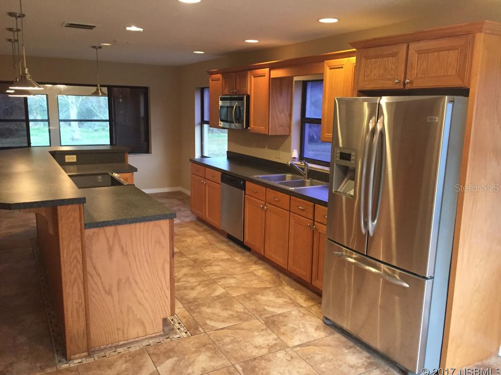 Tropical Estates Unrec 1200 - Residential