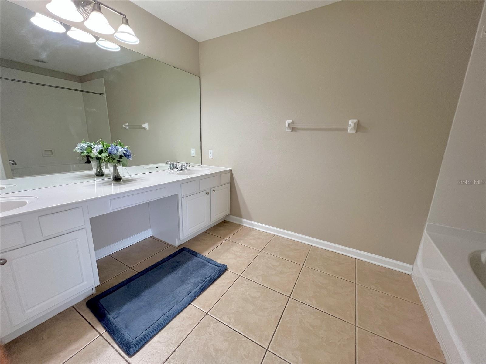 SPRING ISLE - Residential Lease