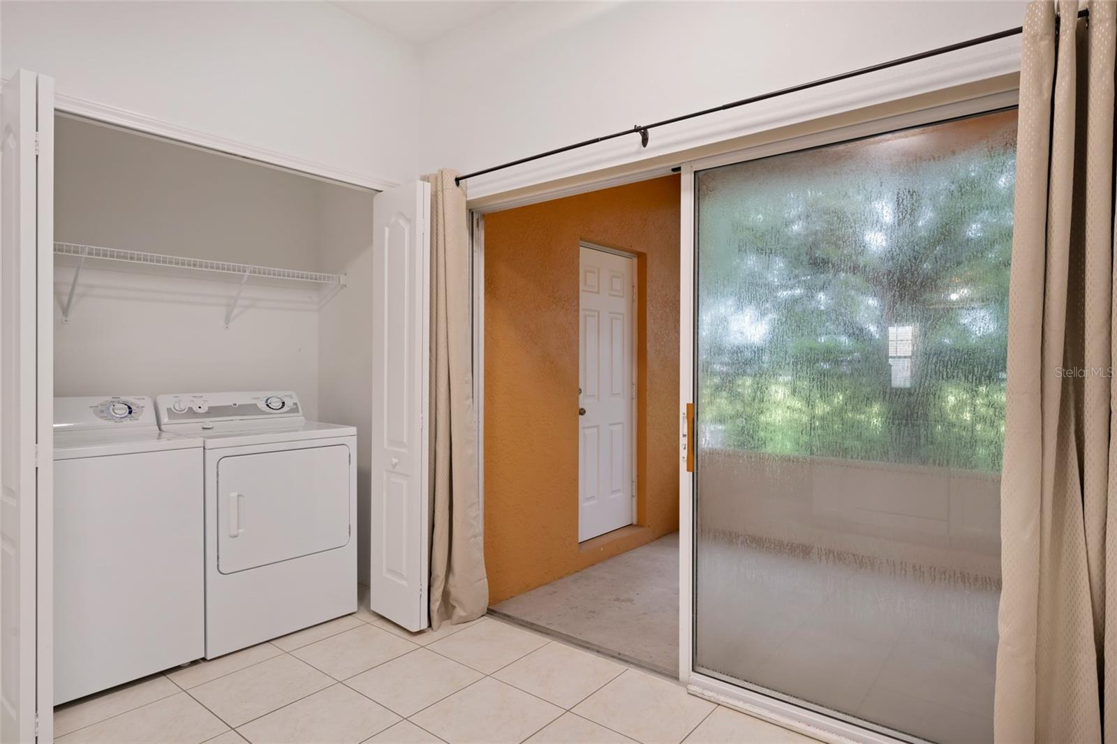 AUTUMNWOOD GROVE - Residential