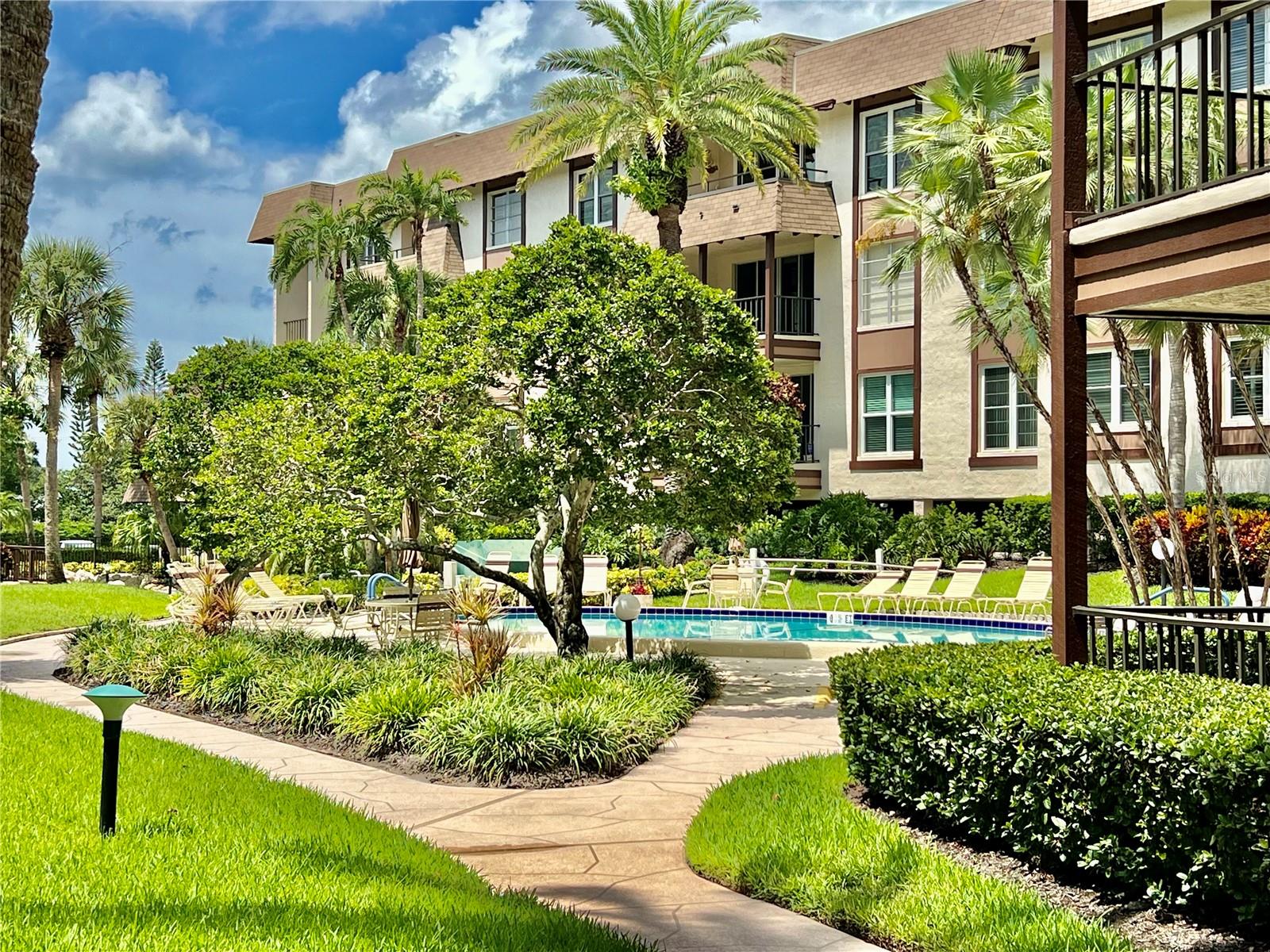 3035 COUNTRYSIDE BOULEVARD 14B