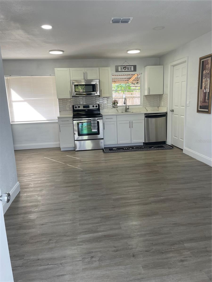 CATALINA VILLAGE 5TH ADDITION - Residential