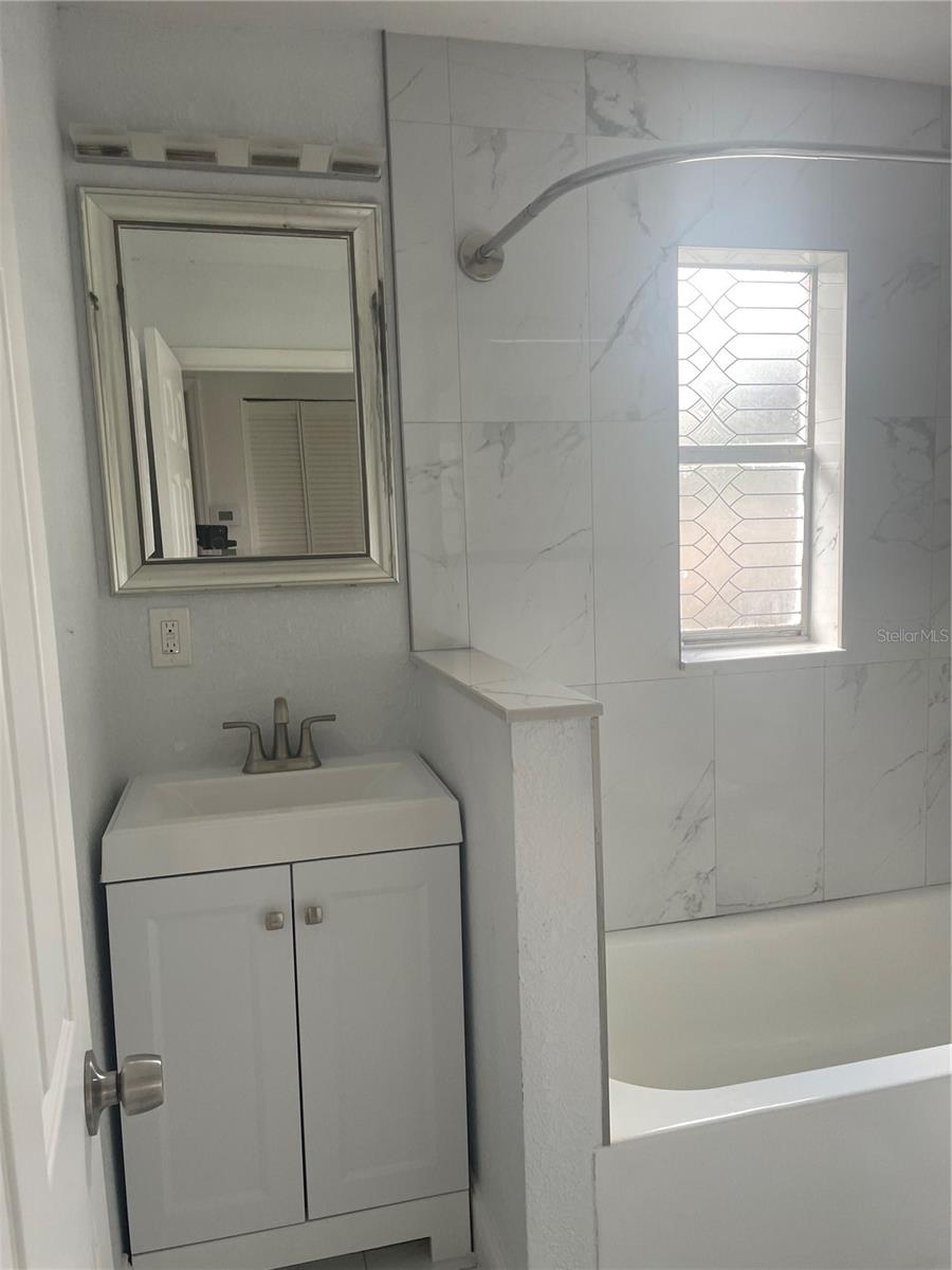 CATALINA VILLAGE 5TH ADDITION - Residential