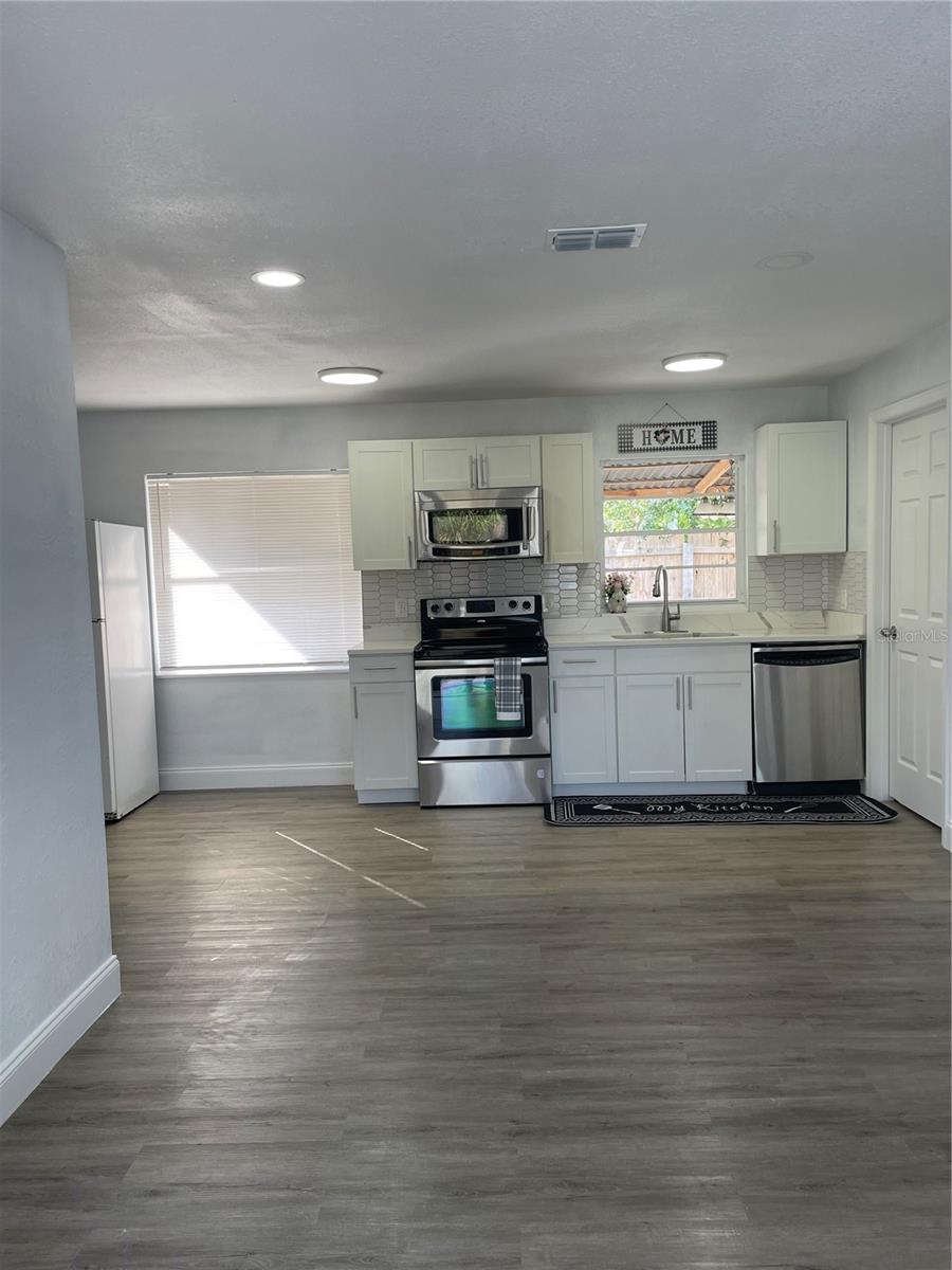 CATALINA VILLAGE 5TH ADDITION - Residential