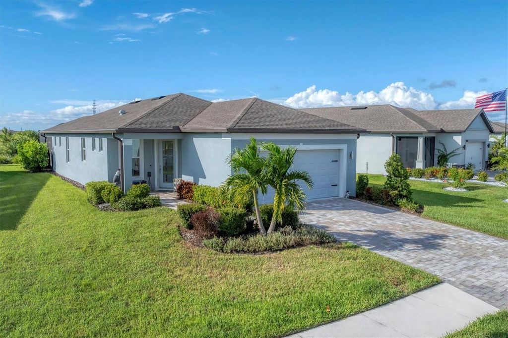 Photo of 10661 Spring Tide Way, Parrish, FL 34219 (MLS # A4667625)