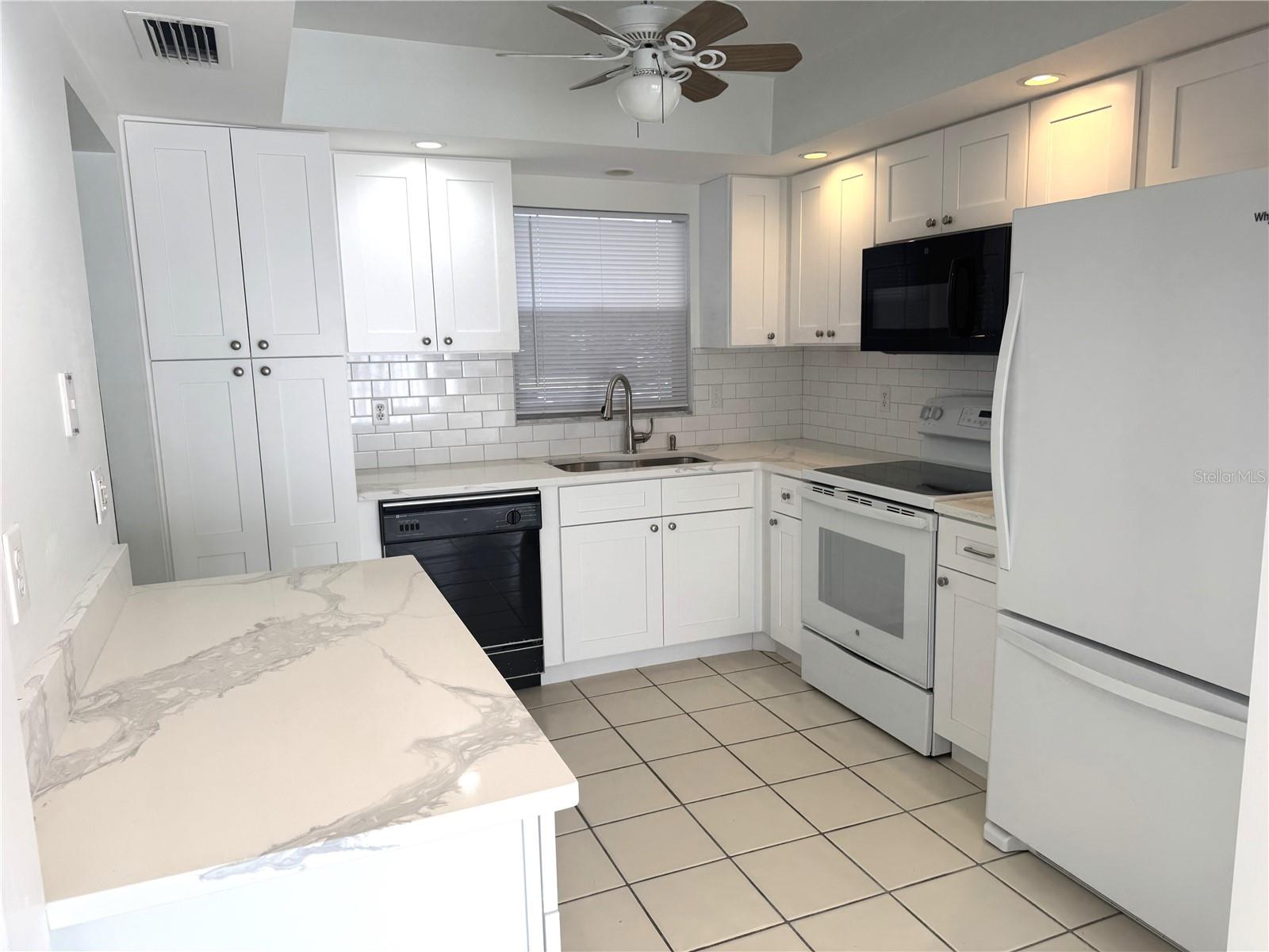 STRATHMORE RIVERSIDE I - Residential