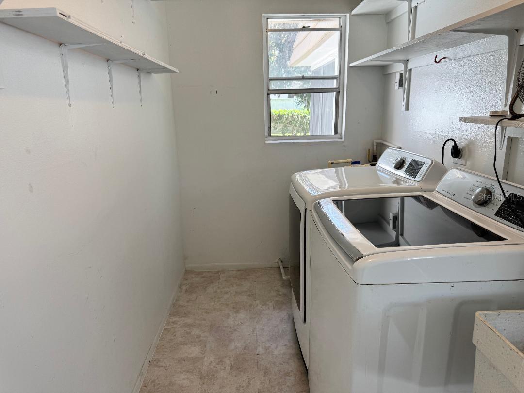 STRATHMORE RIVERSIDE I - Residential