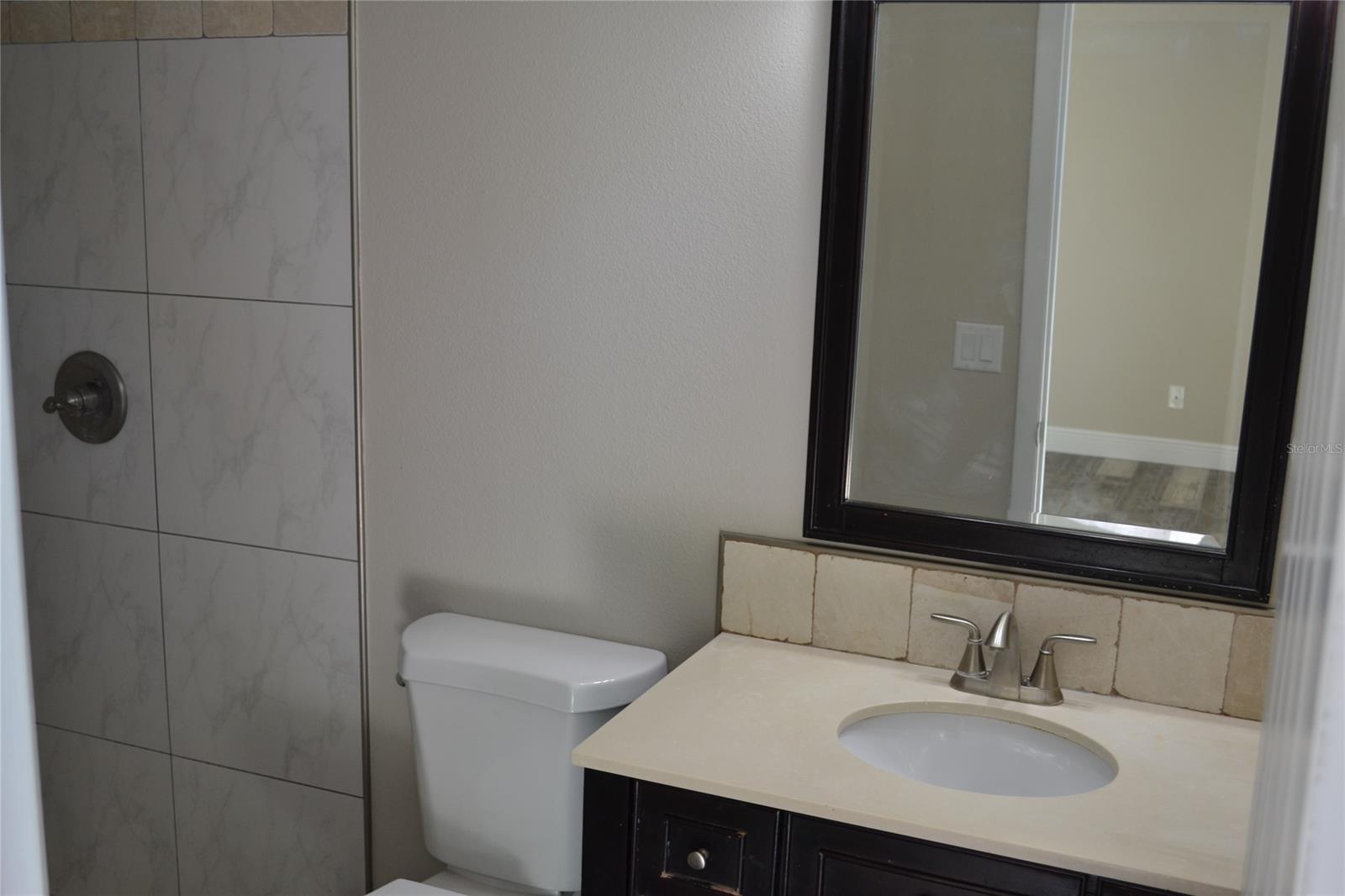 Florida Shores 01 - Residential