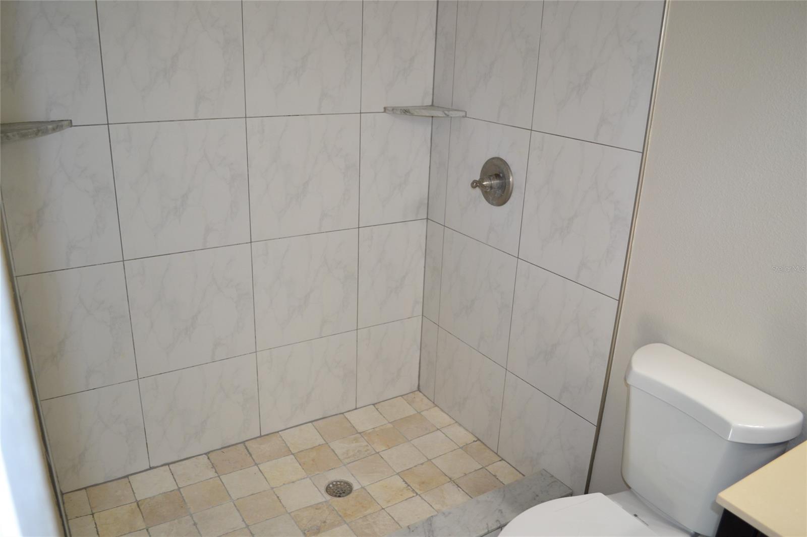 Florida Shores 01 - Residential