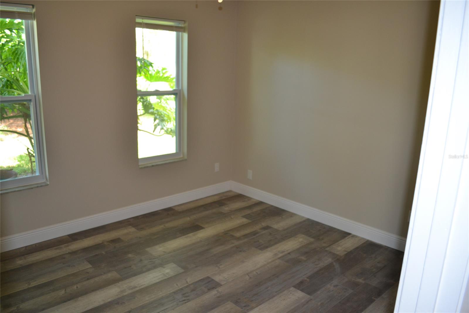 Florida Shores 01 - Residential