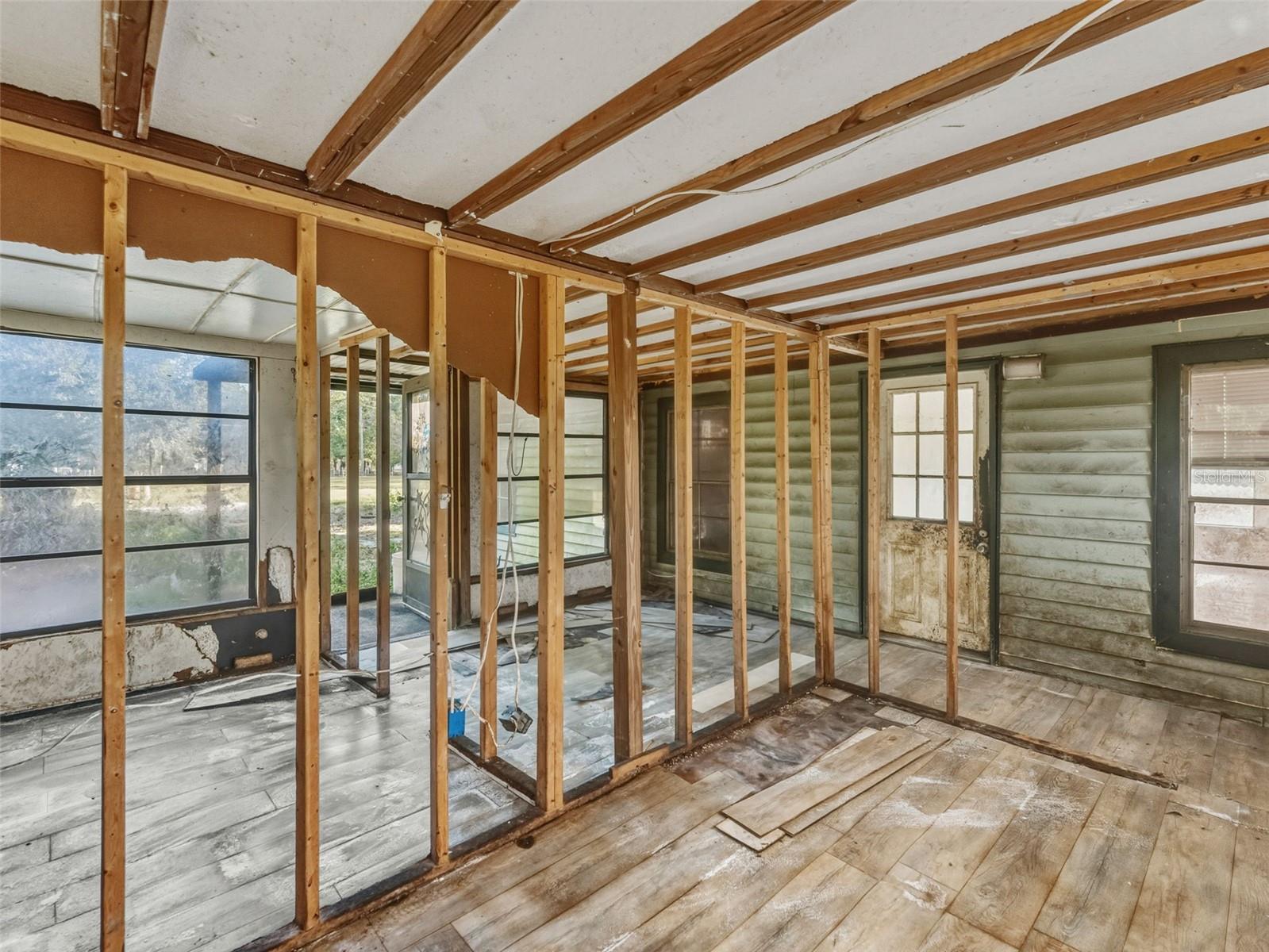 FUSSELL RD AREA - Residential