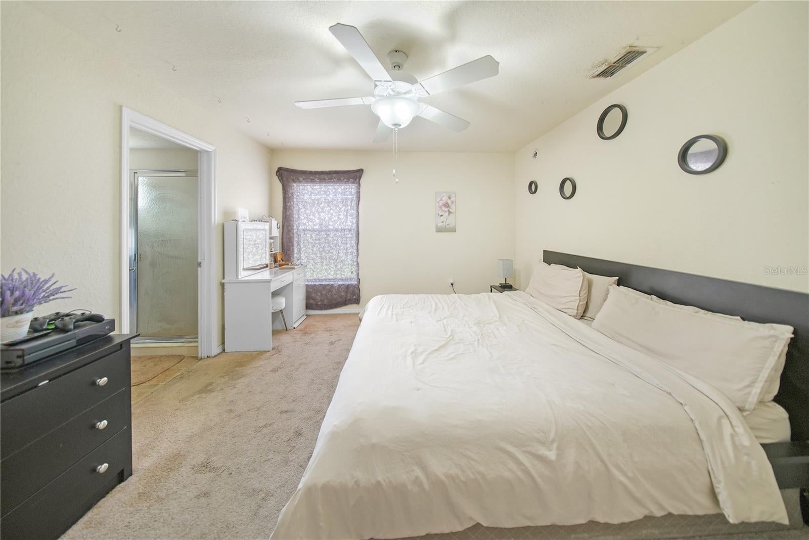 500 HIGHLAND MEADOWS AVENUE