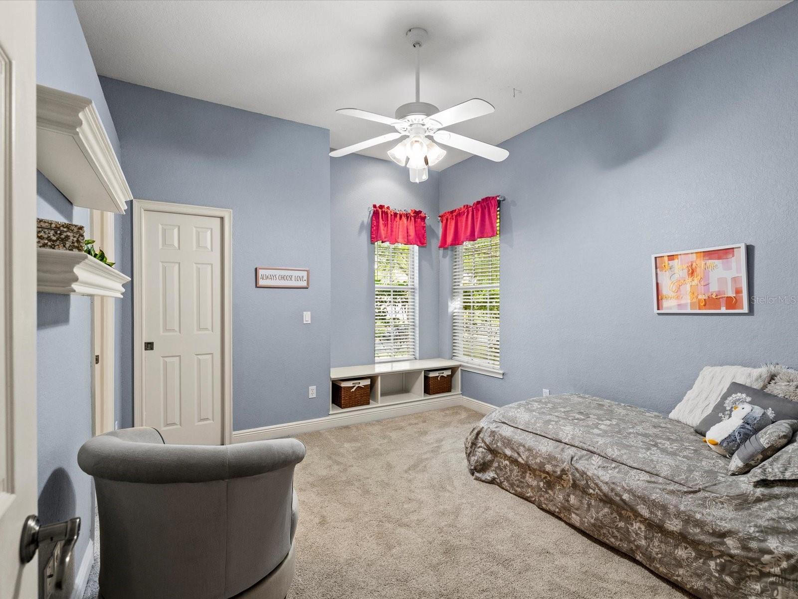 EAGLE CREST SUB - Residential