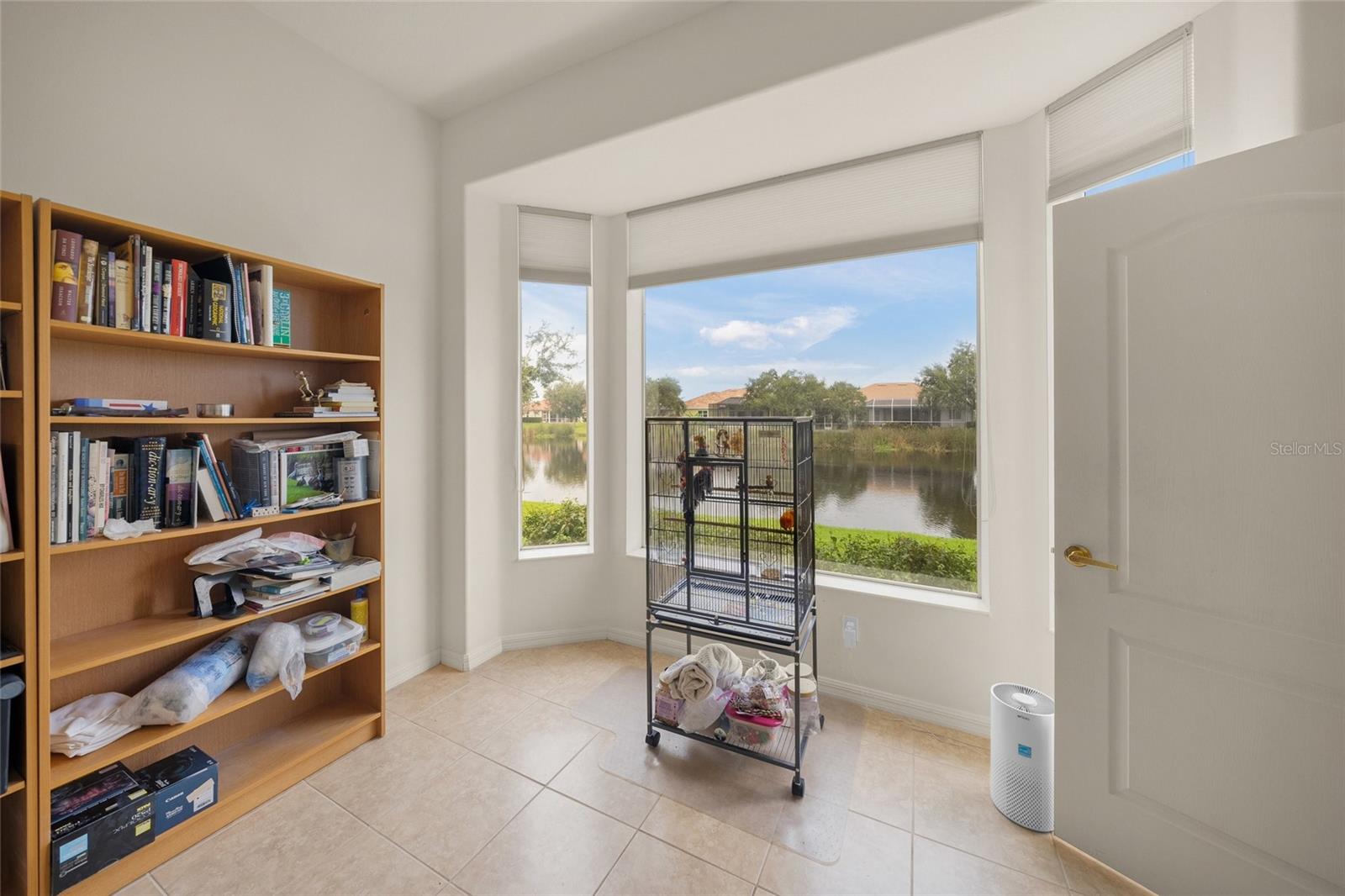 BARTON FARMS, LAUREL LAKES - Residential