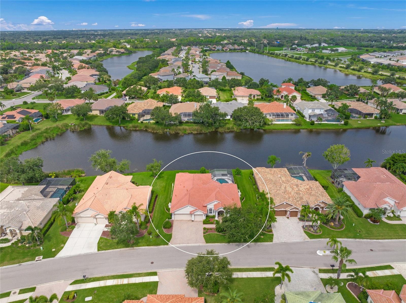 BARTON FARMS, LAUREL LAKES - Residential