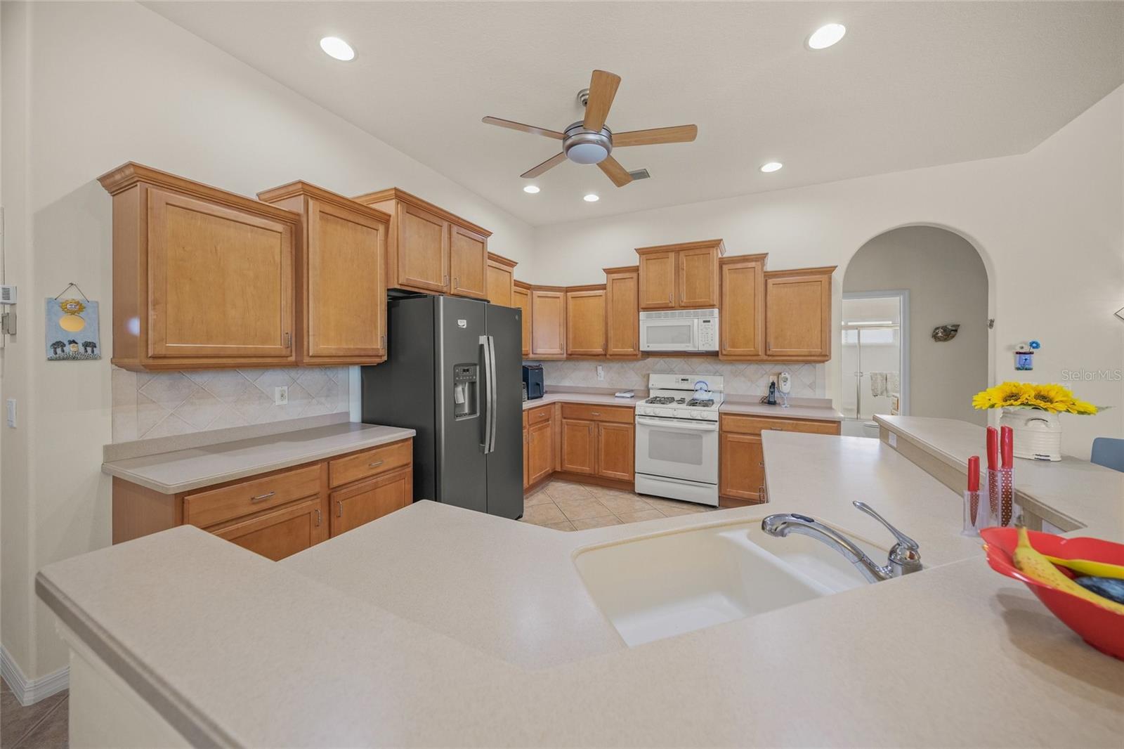 BARTON FARMS, LAUREL LAKES - Residential