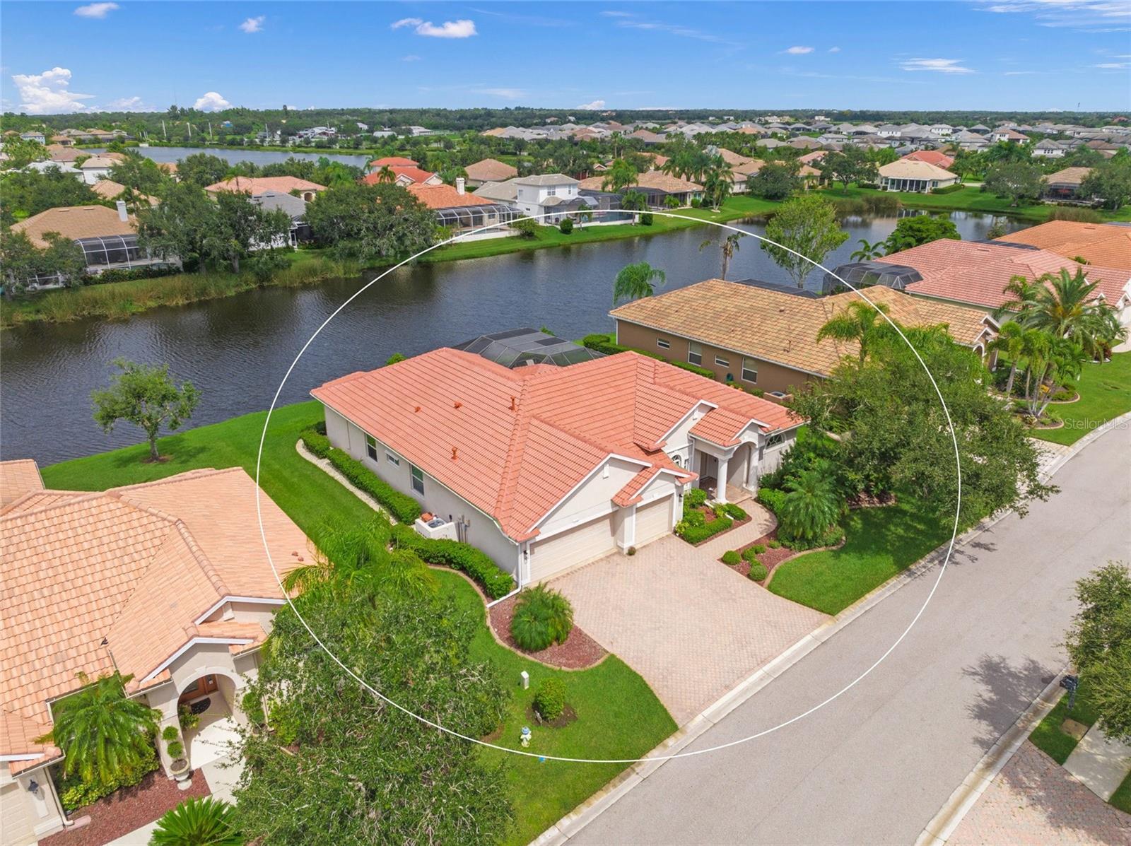 BARTON FARMS, LAUREL LAKES - Residential