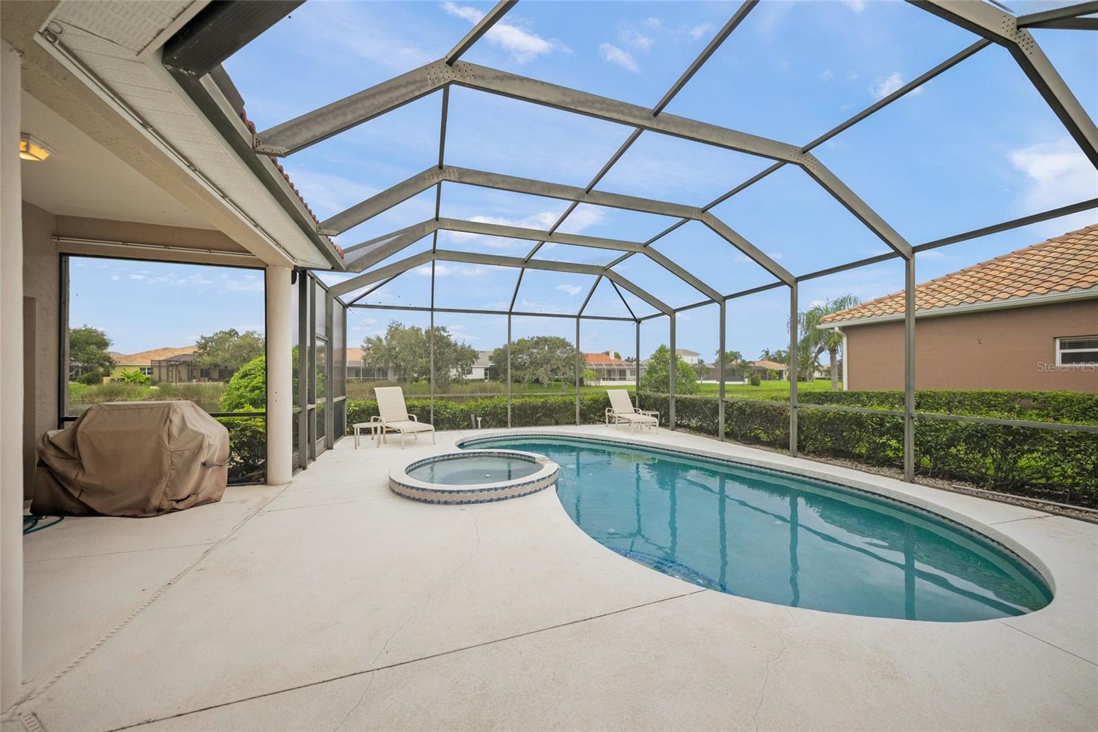 BARTON FARMS, LAUREL LAKES - Residential