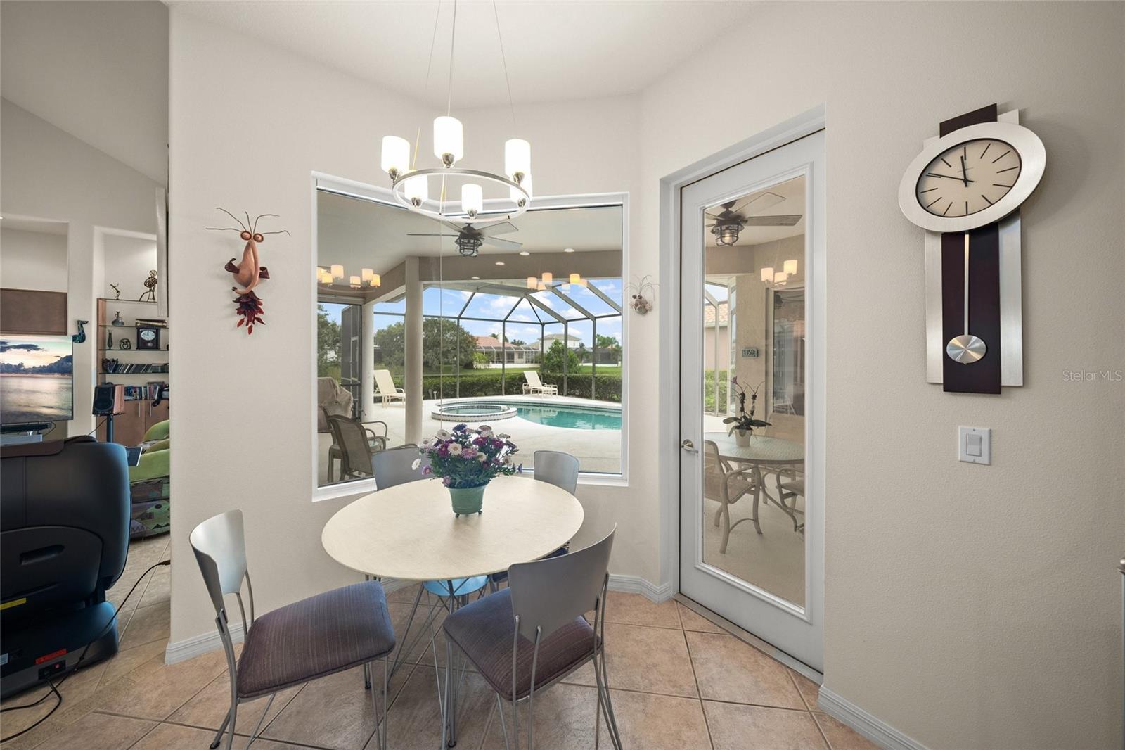 BARTON FARMS, LAUREL LAKES - Residential