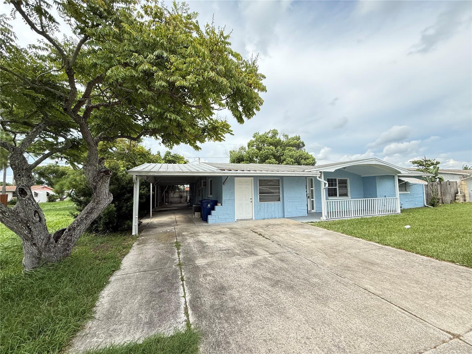 TAHITIAN HOMES - Residential Lease