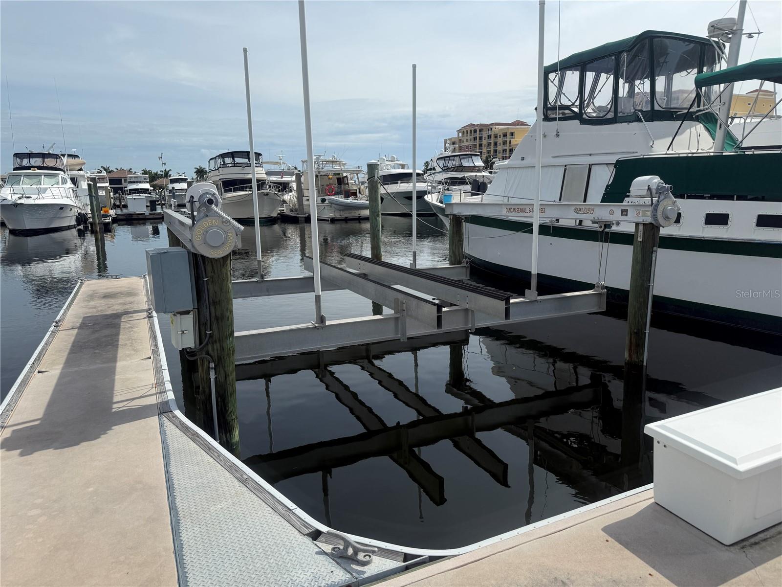 RIVIERA DUNES MARINA PH 3 - Residential