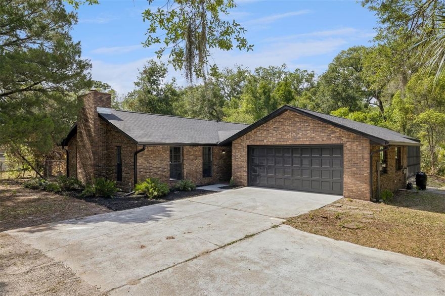 Welcome to 1095 Graves Ave- this is an ideal home or rental property for those seeking an updated living space with a large 0.62-acre lot. This renovated home has 3 bedrooms with 2 bathrooms. The renovations include new kitchen cabinets, kitchen appliances and Quartz countertops, fully renovated luxurious bathrooms, new flooring, new lighting, new ceiling fans and more. NEW Roof in 2026, AC in 2025 and Water Heater in 2025! This home also has a newly painted interior/exterior. Quiet Neighborhood, Close to all Major Highways, and Shopping Centers. Also an excellent rental investment opportunity.
