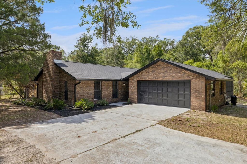Photo of 1095 E Graves Avenue, Orange City, FL 32763 (MLS # O6405503)