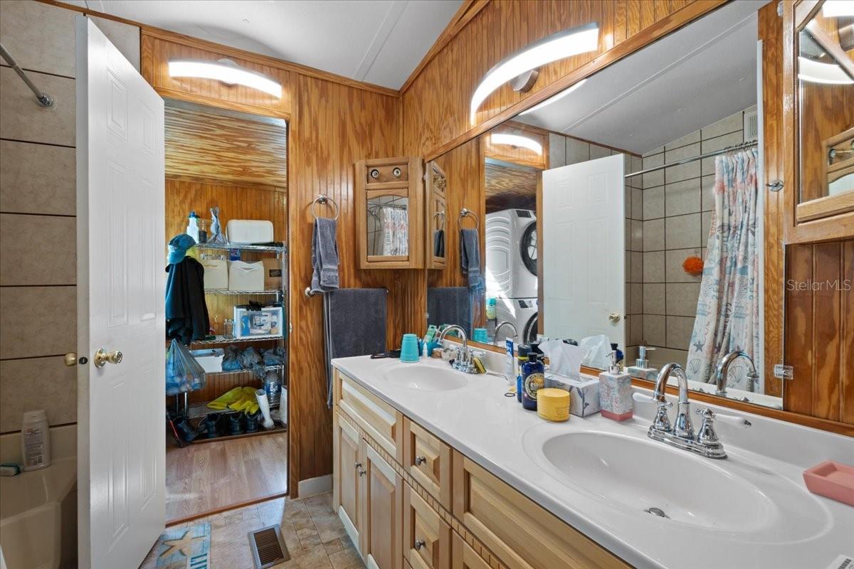 HAMMOCK HLNDS - Residential