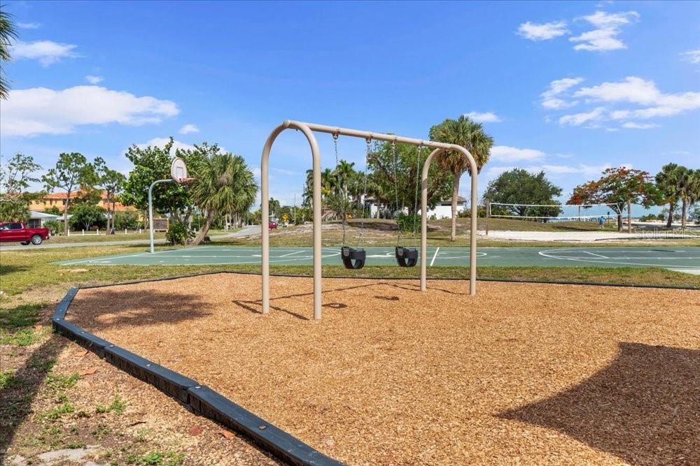 PORT CHARLOTTE SEC 061 - Land