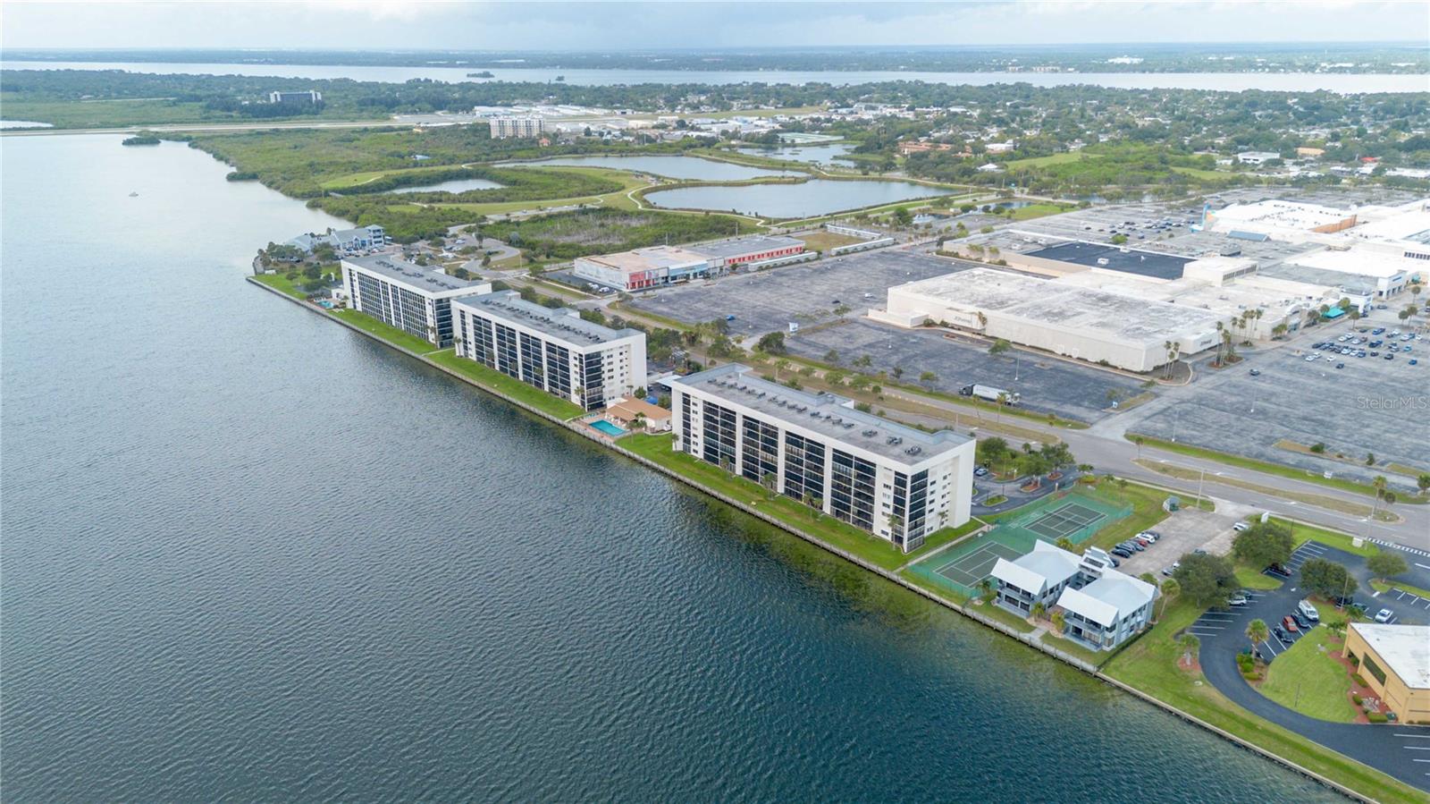 MERRITT TOWERS CONDO - Residential