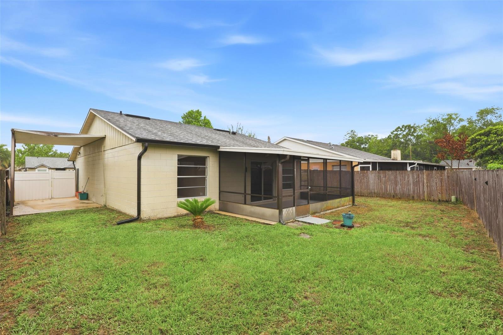 VALENCIA GARDENS SEC 01 - Residential