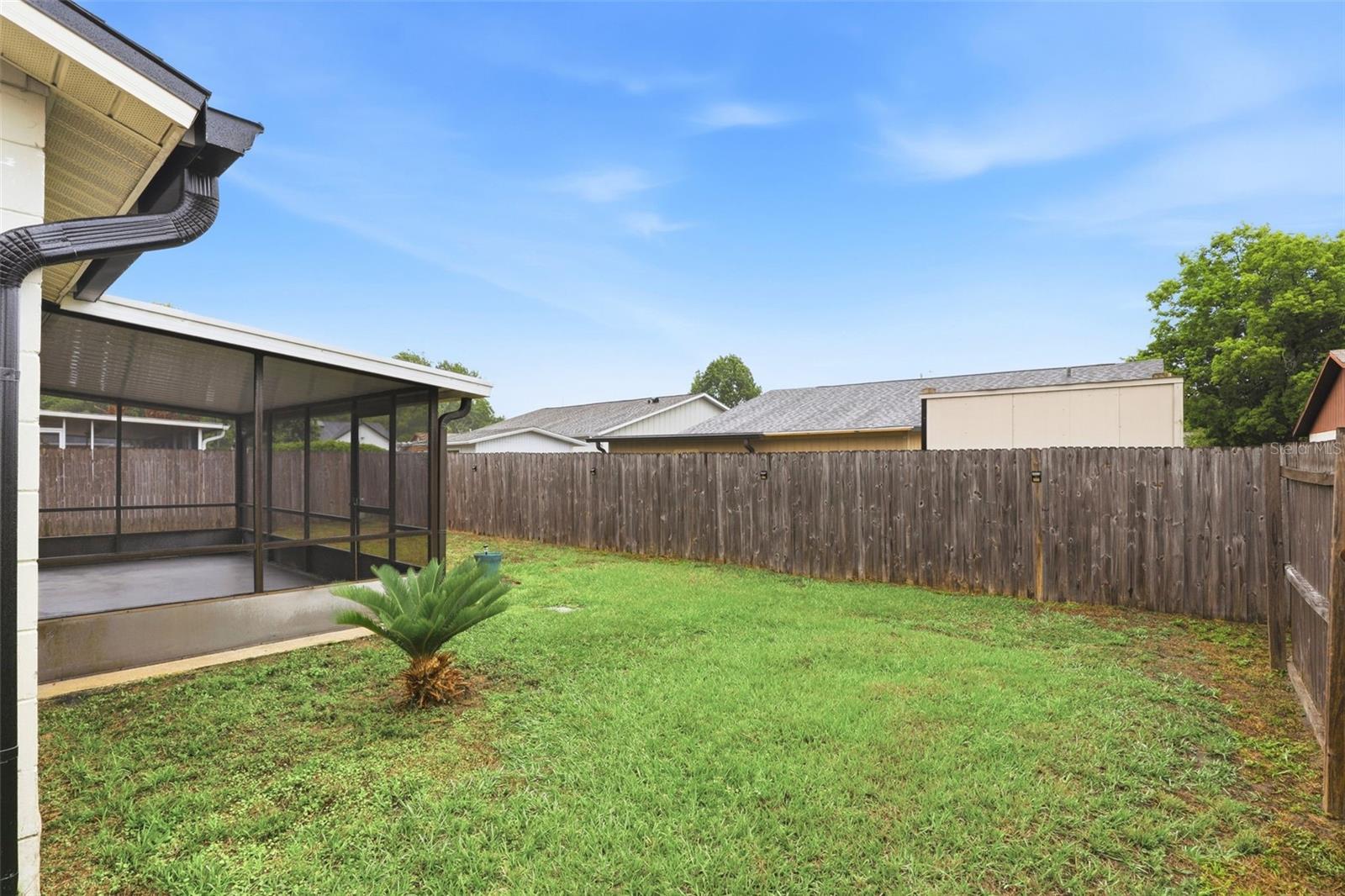 VALENCIA GARDENS SEC 01 - Residential